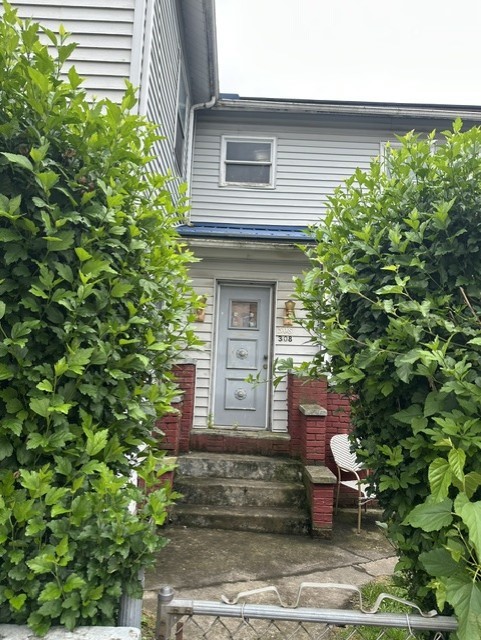 308 Phillips St — photo