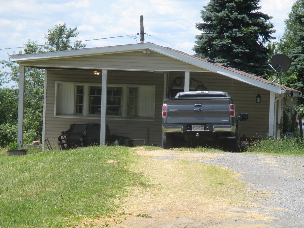 103 Cooley Estate Rd — photo