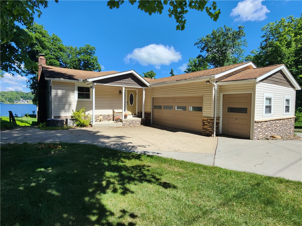 228 Latonka Dr — photo