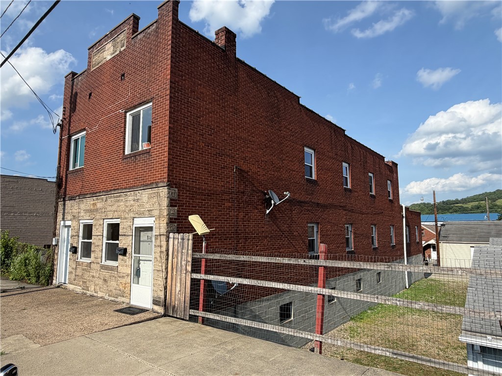 816-818 Mckean — photo