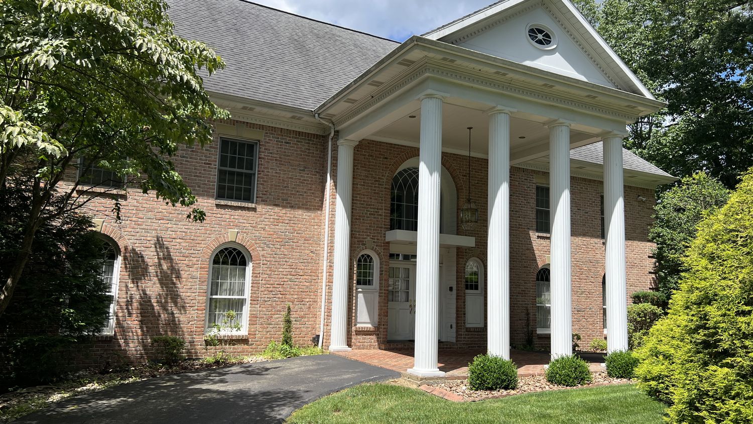 258 Cobblestone Drive — photo