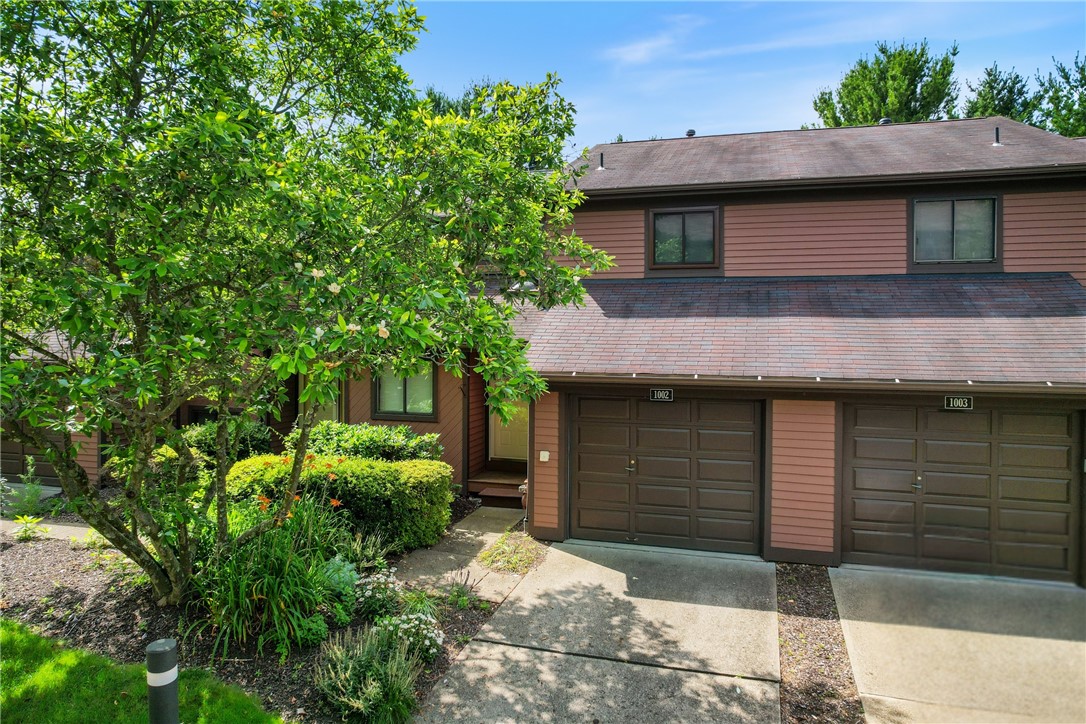 1002 Forest Edge Ct — photo