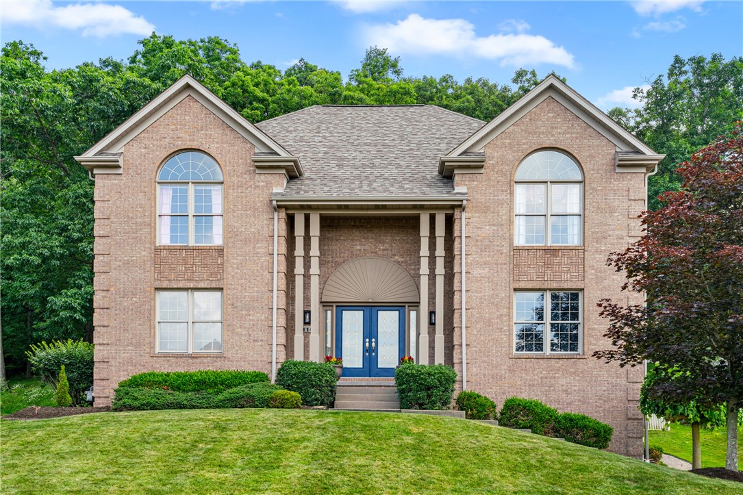 114 Oakview Drive — photo