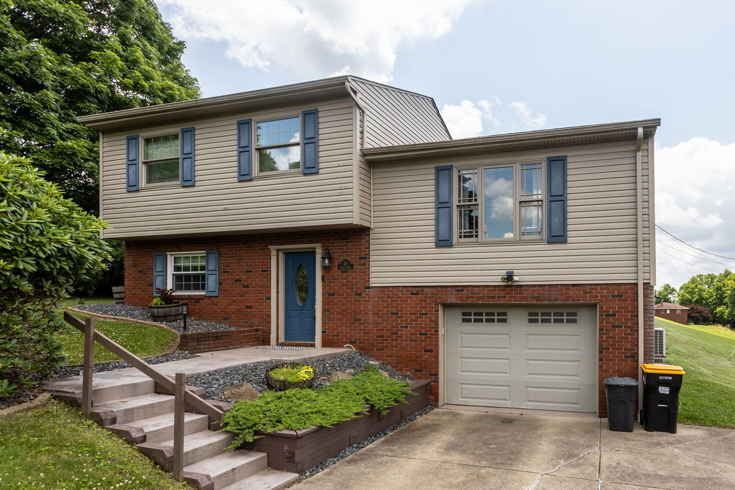 40 Linden Road, North Strabane, PA 15317