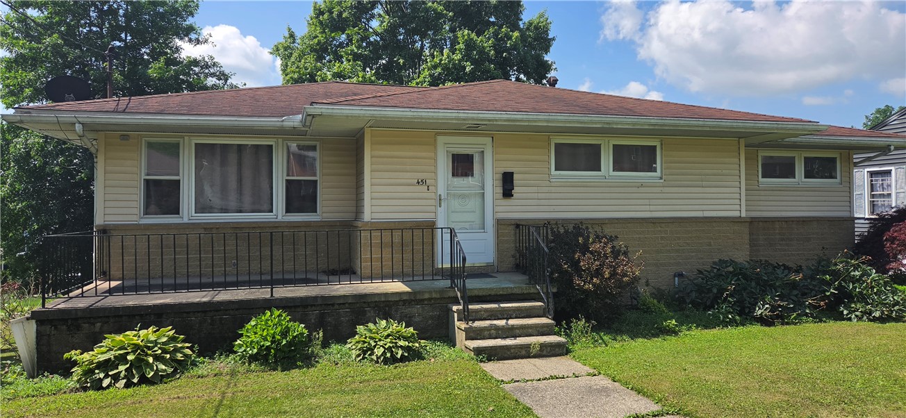 451 W Fairview St — photo