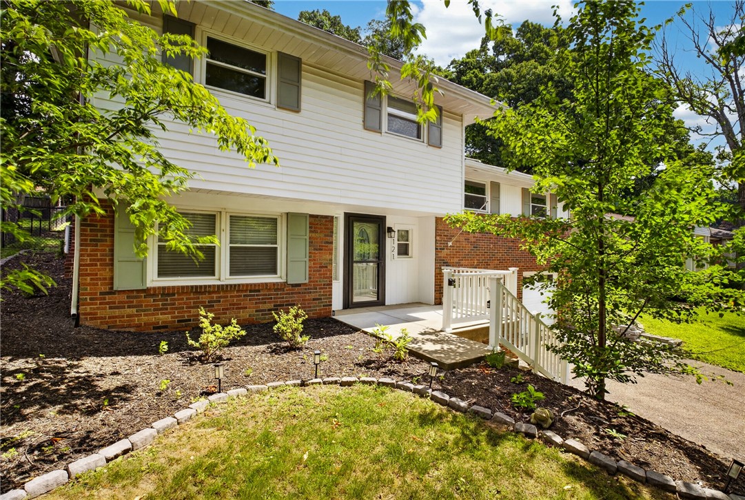 121 S Jamestown Rd — photo