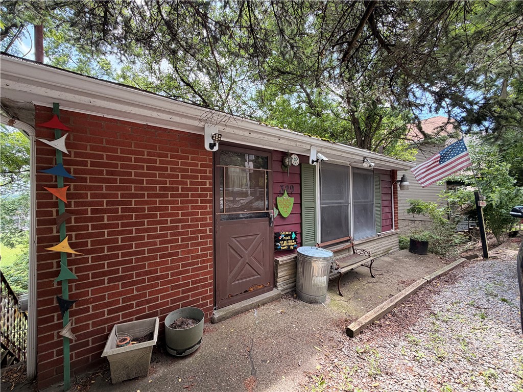 329 Highland Ave — photo