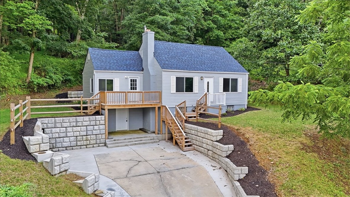 190 Pine Creek Road — photo