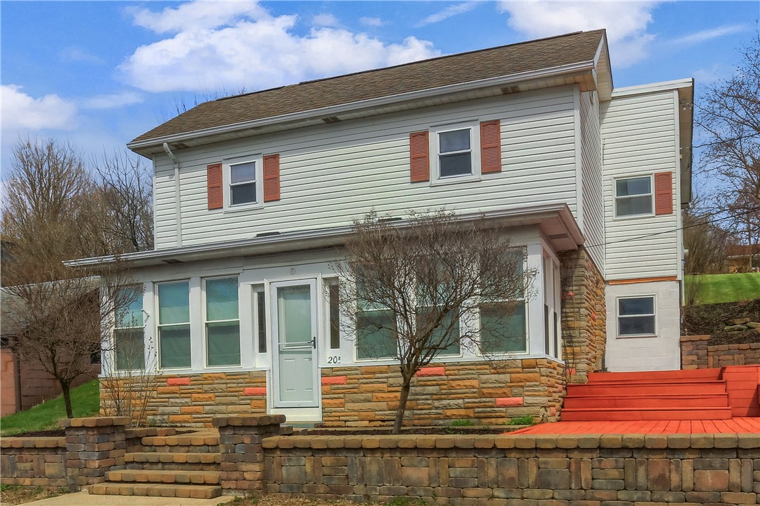 205 Howard Street — photo