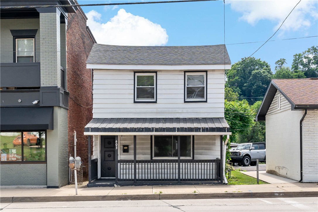 603 W Main St — photo