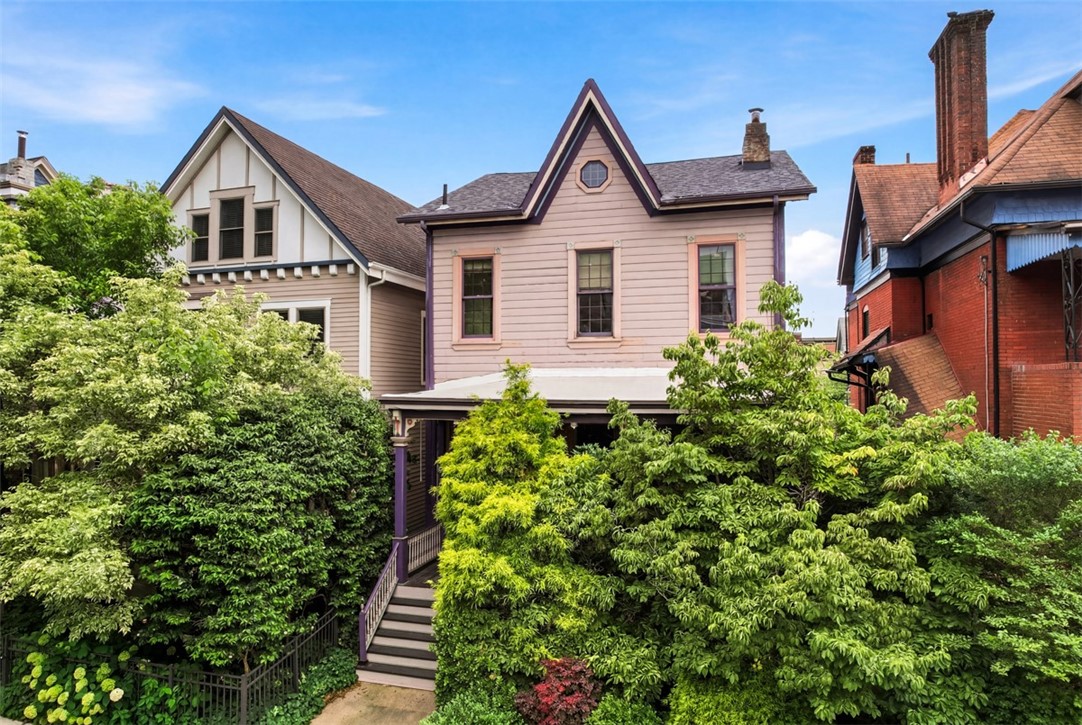 704 Ivy Street — photo