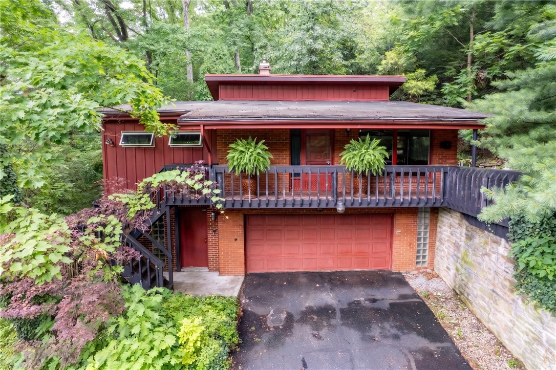 486 Woodlawn Ave — photo