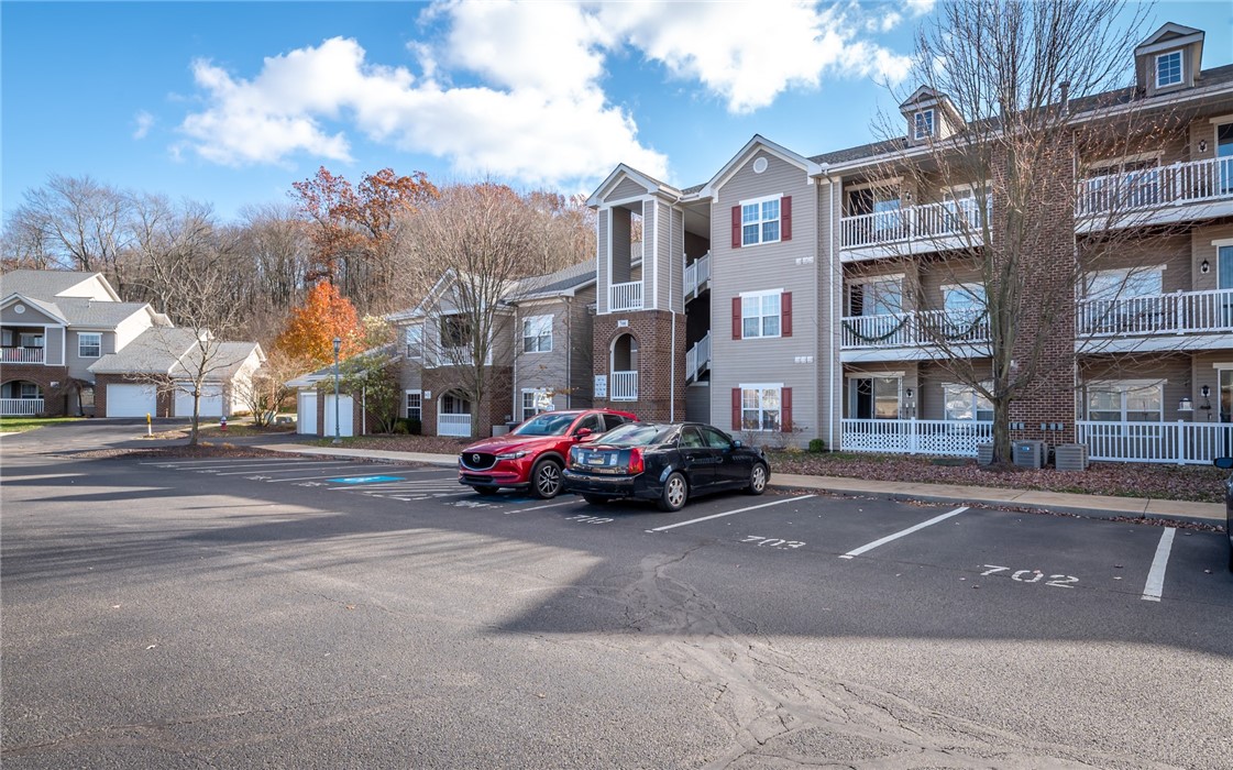 706 Stockton Rdg 706 — photo