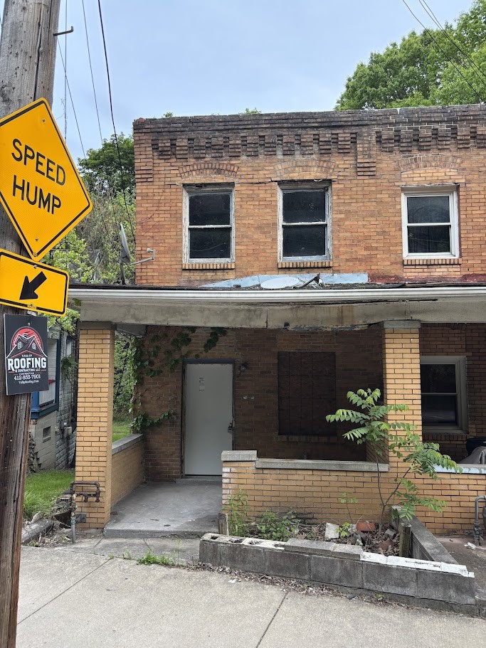 1101 Woods Run Ave — photo