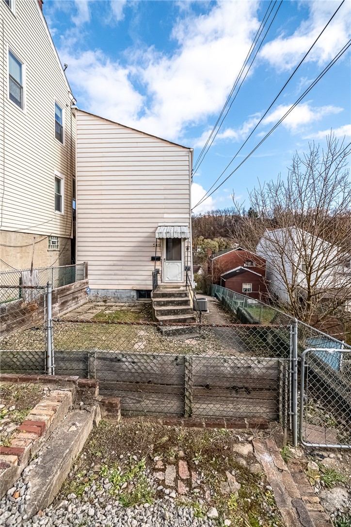 516 Mary St — photo