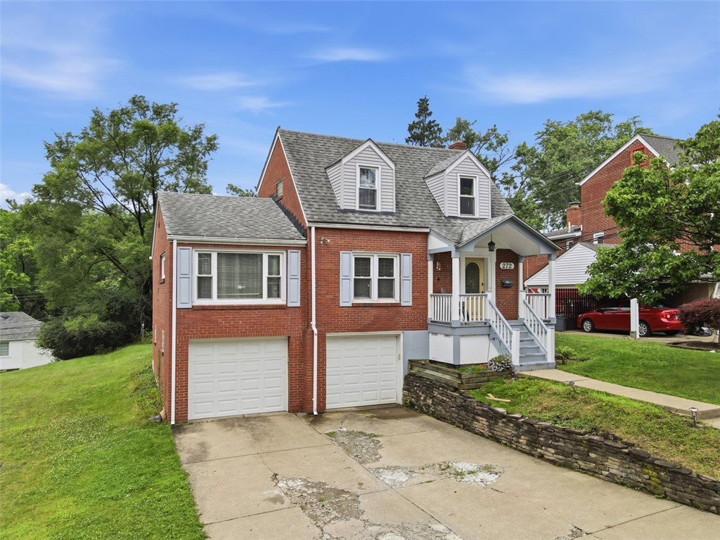 272 Lynn Dr — photo