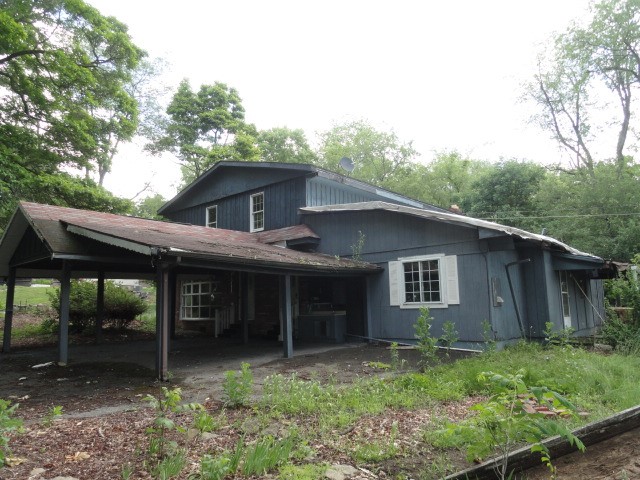 303 Lemmon Hollow Road — photo