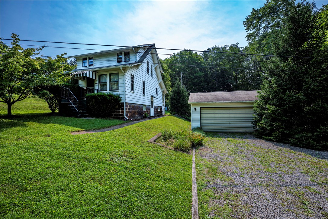 215 Forward Ln — photo