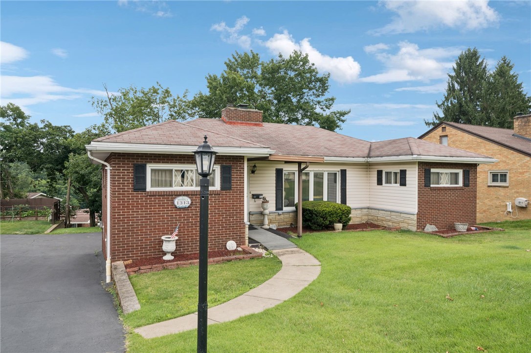 1313 Laurel Hill Drive — photo