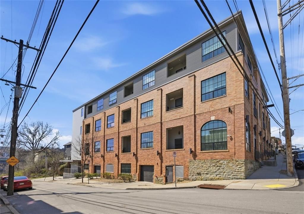 622 Gross St 306 — photo