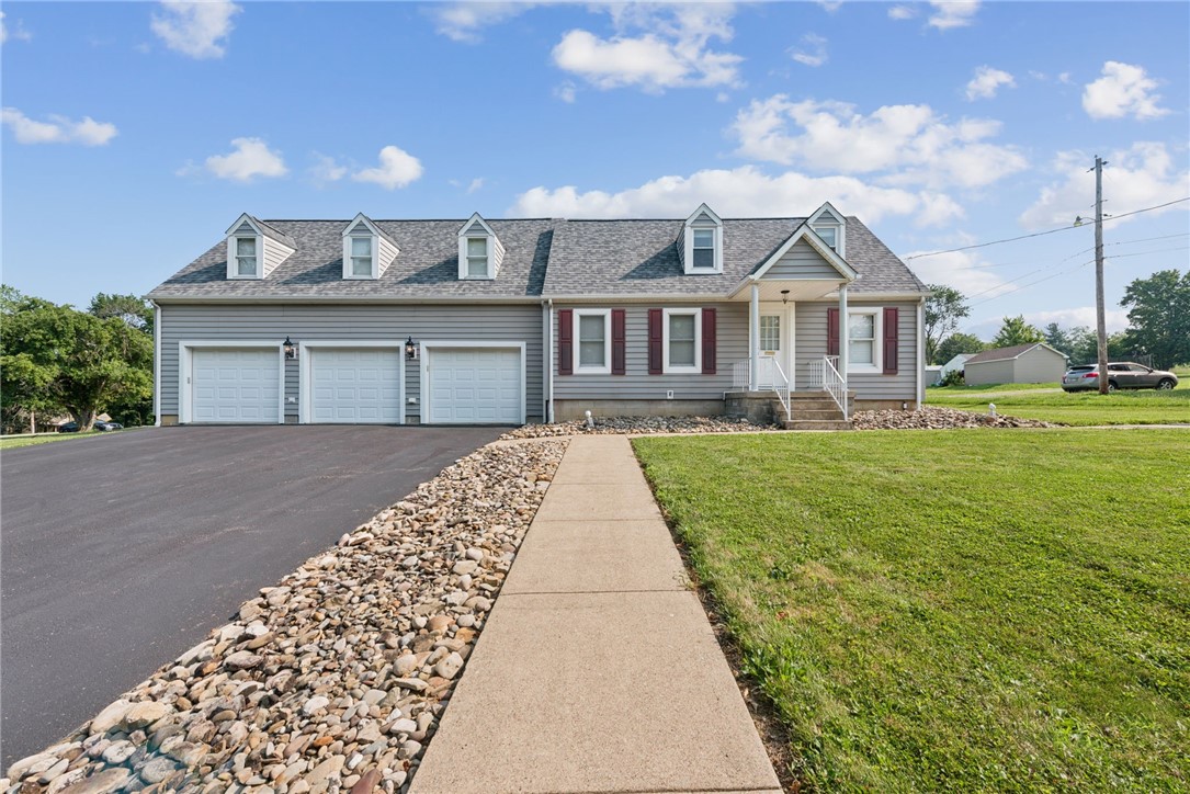 1676 E Laurel Circle — photo