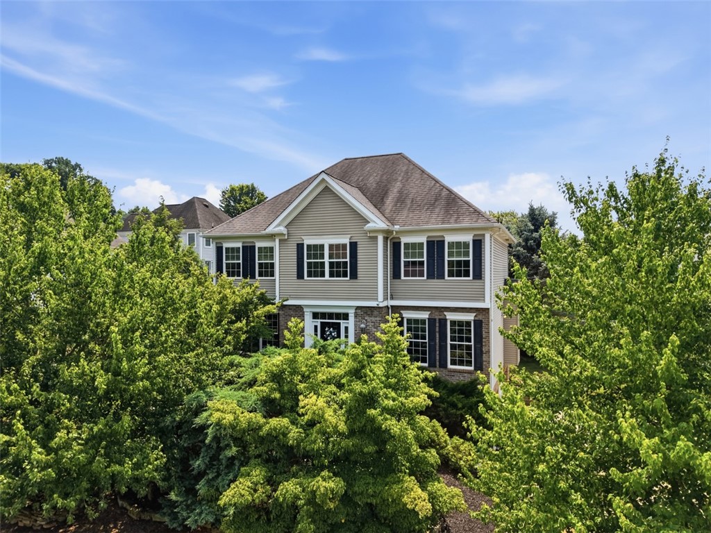 202 W Vanderbilt Drive — photo