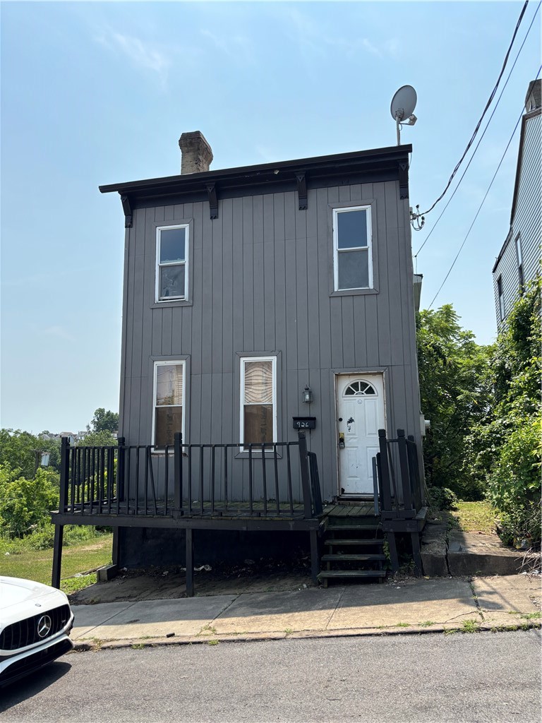 926 Eureka Street — photo