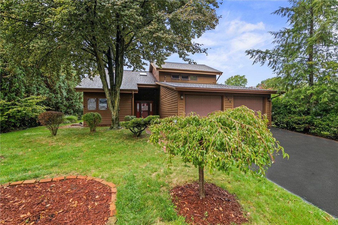 195 Jonathan Place — photo