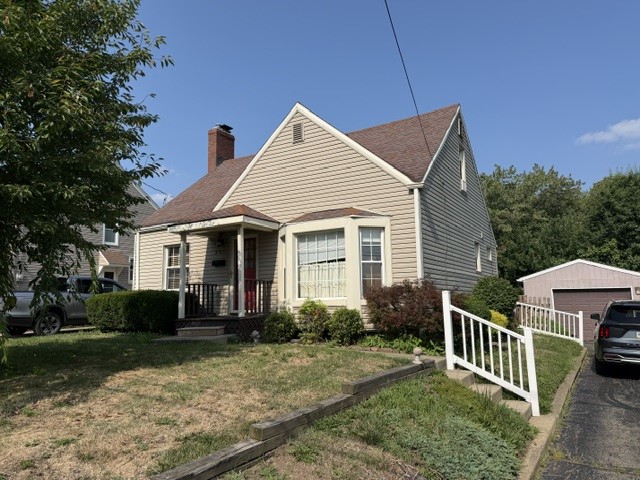 253 Service Ave — photo