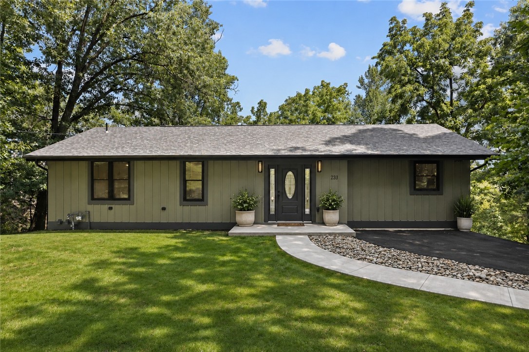 233 Horseshoe Drive — photo