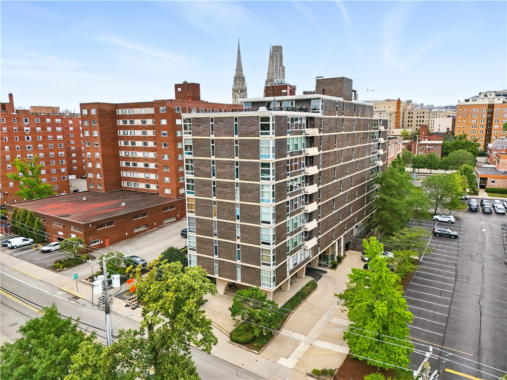 552 N Neville St 36 — photo