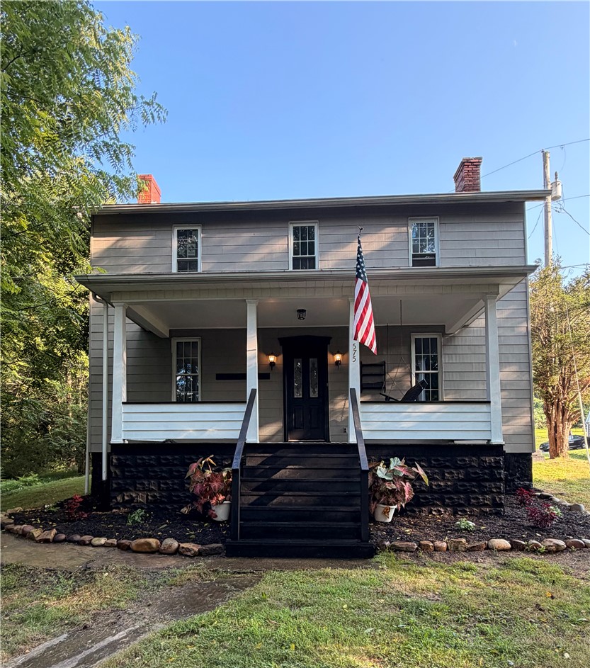 575 Adelaide Road — photo