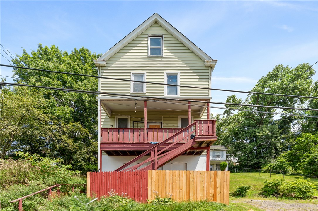 132 Fairview Ave — photo