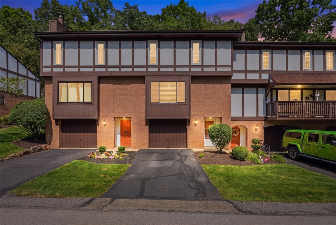 239 Thornberry Drive — photo