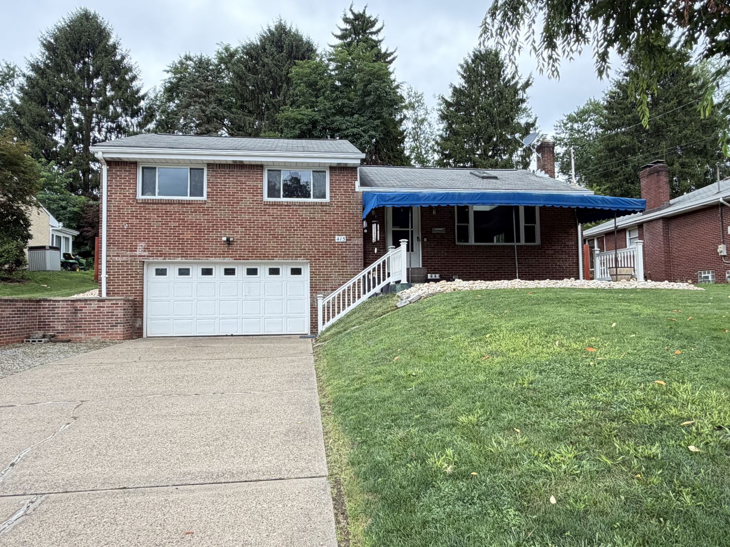415 Colonial Drive — photo