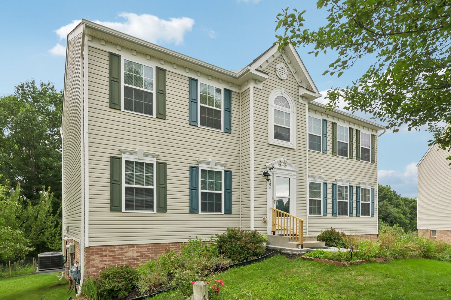 304 Maplewood Lane — photo