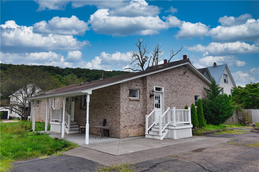 545 Elk Street — photo