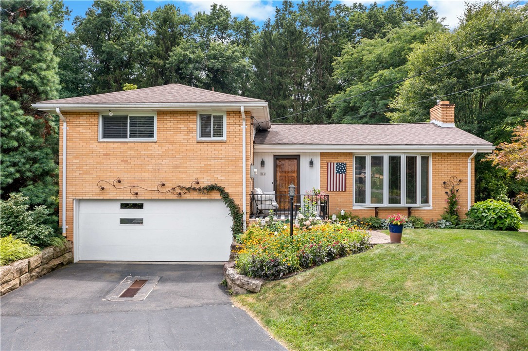 124 Oak Hills Manor — photo