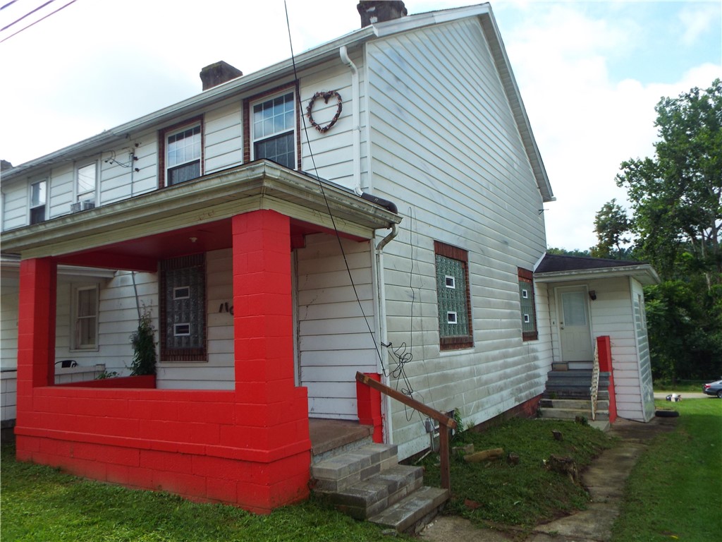 110 S Pine St — photo