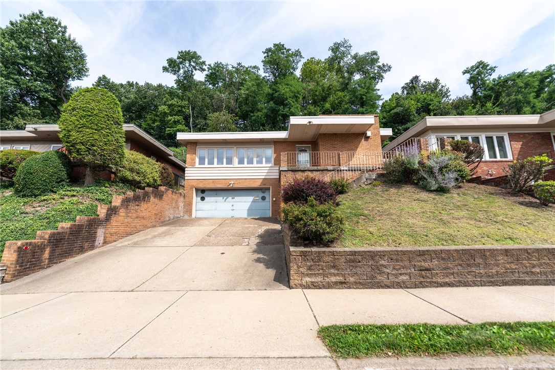3018 Beechwood Blvd — photo