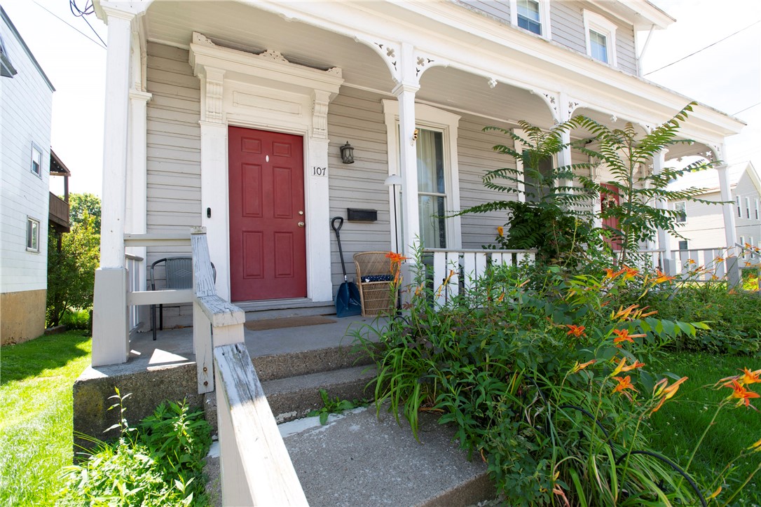 107 Sheridan Ave — photo