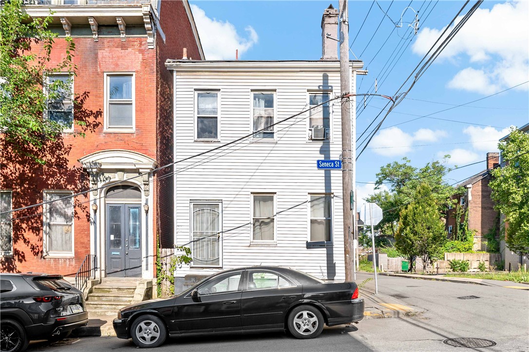 114 Seneca St — photo