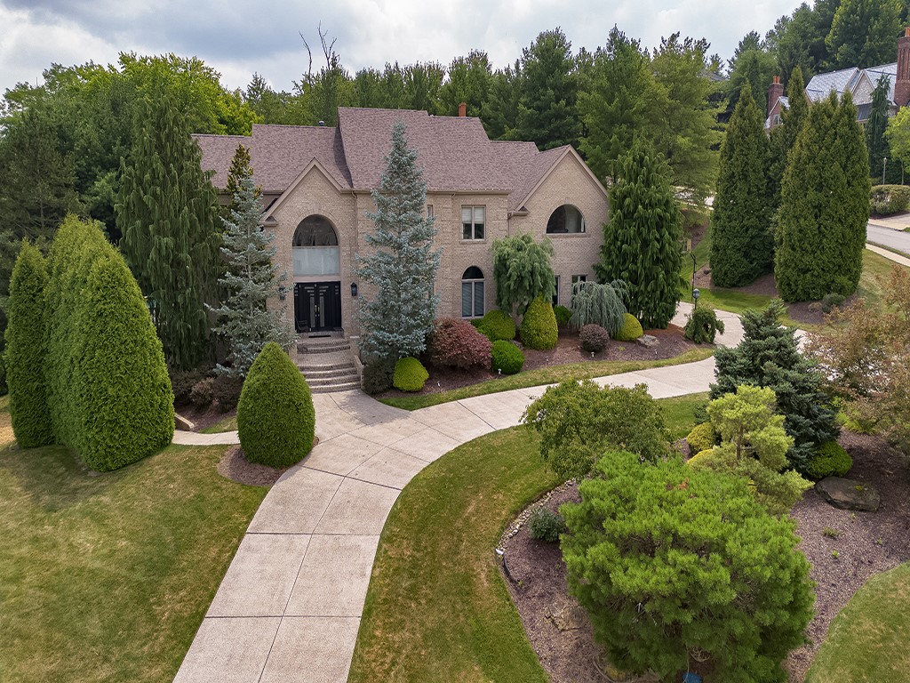 1512 Fox Chase Ln — photo
