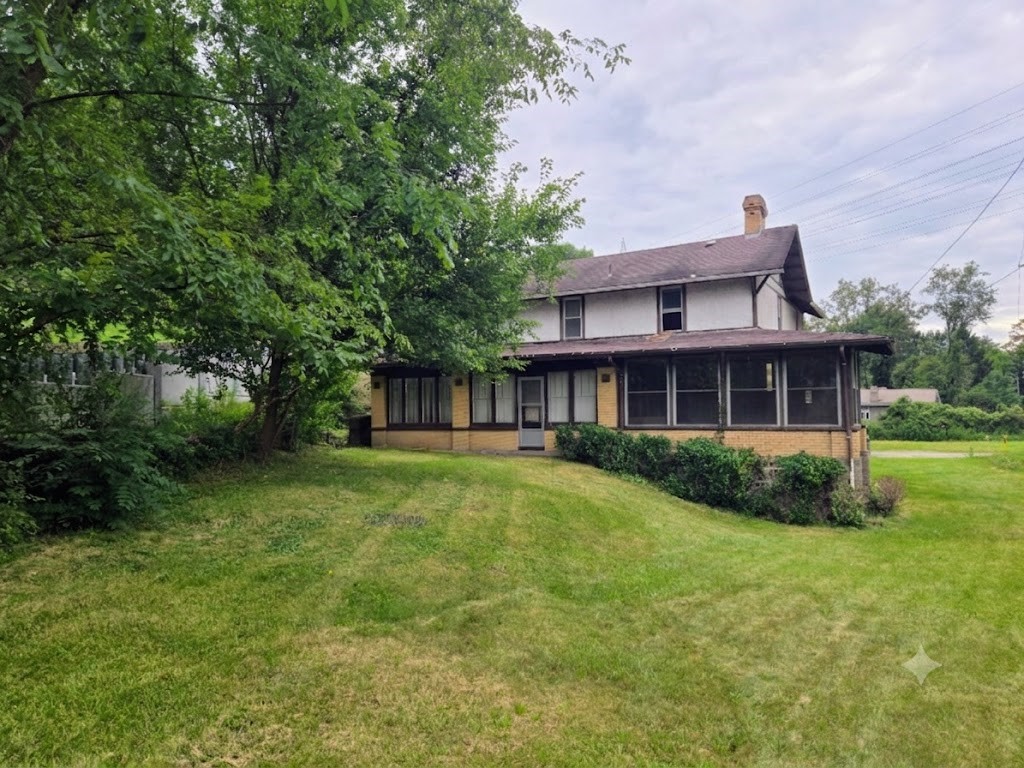 2118 Monroeville Rd — photo