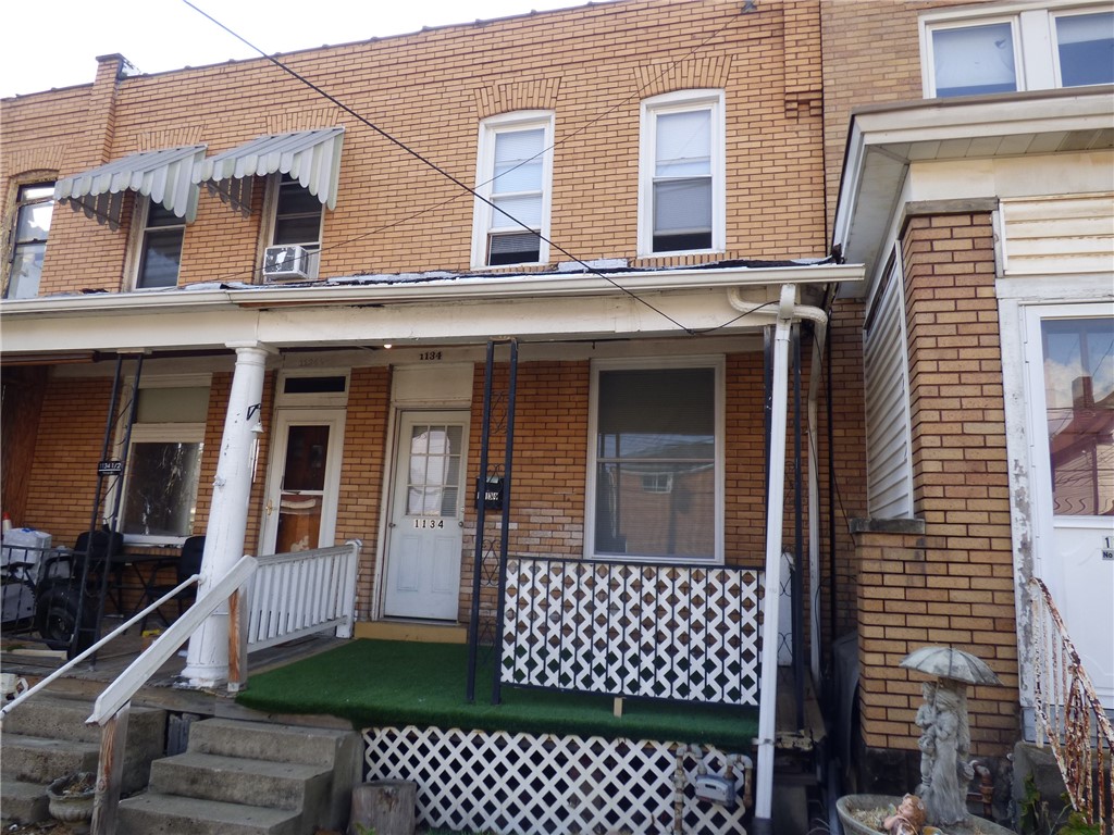1134 Race St — photo