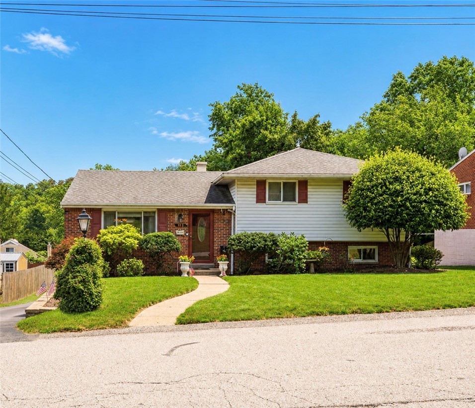 115 Ashley Dr. — photo