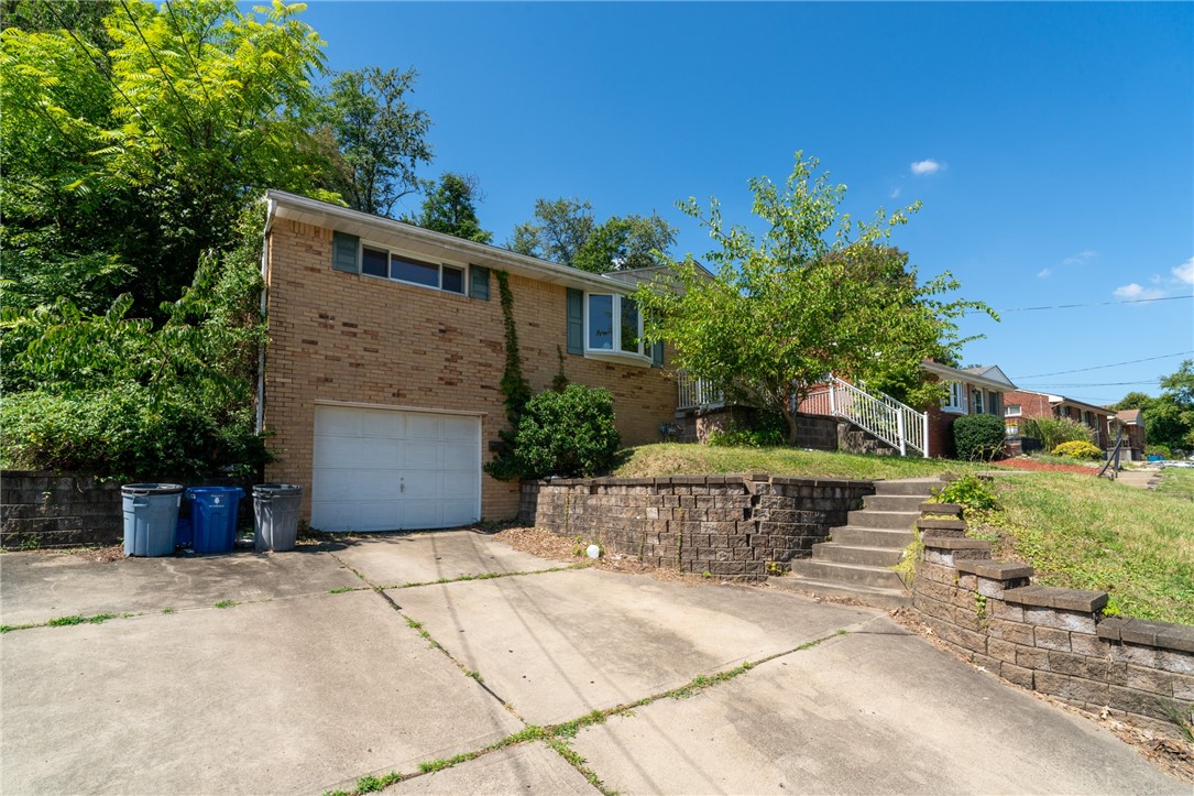 4503 Mapledale Dr — photo
