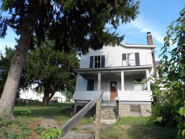 39 Walnut Avenue — photo