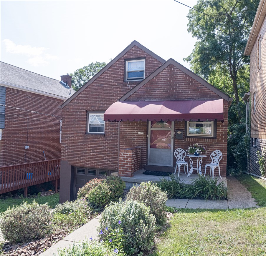 3275 Waltham Ave — photo