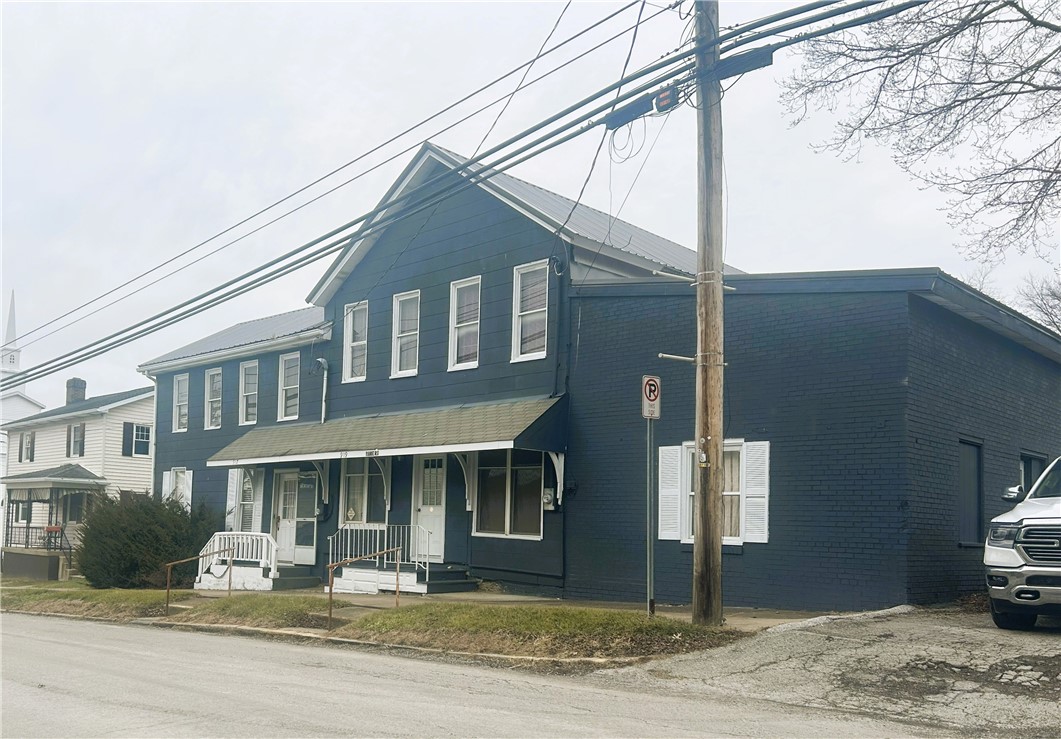 919 E Main St — photo